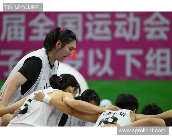 广州篮球队与重庆篮球队赛后分析实力对比与战术总结 广州篮球队与重庆篮球队赛后分析实力对比与战术总结