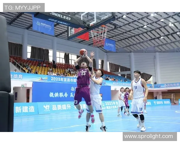 广州篮球队选拔赛背后的拼搏故事与成长历程全景回顾 广州篮球队选拔赛背后的拼搏故事与成长历程全景回顾