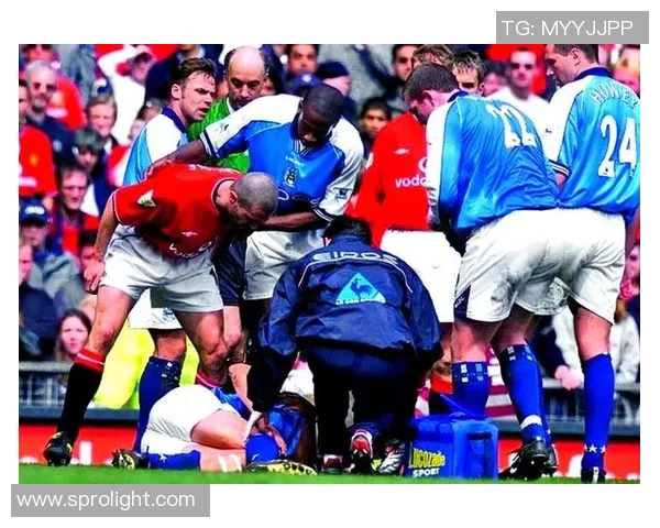 最具影响力的足球明星背后的故事与成就分析